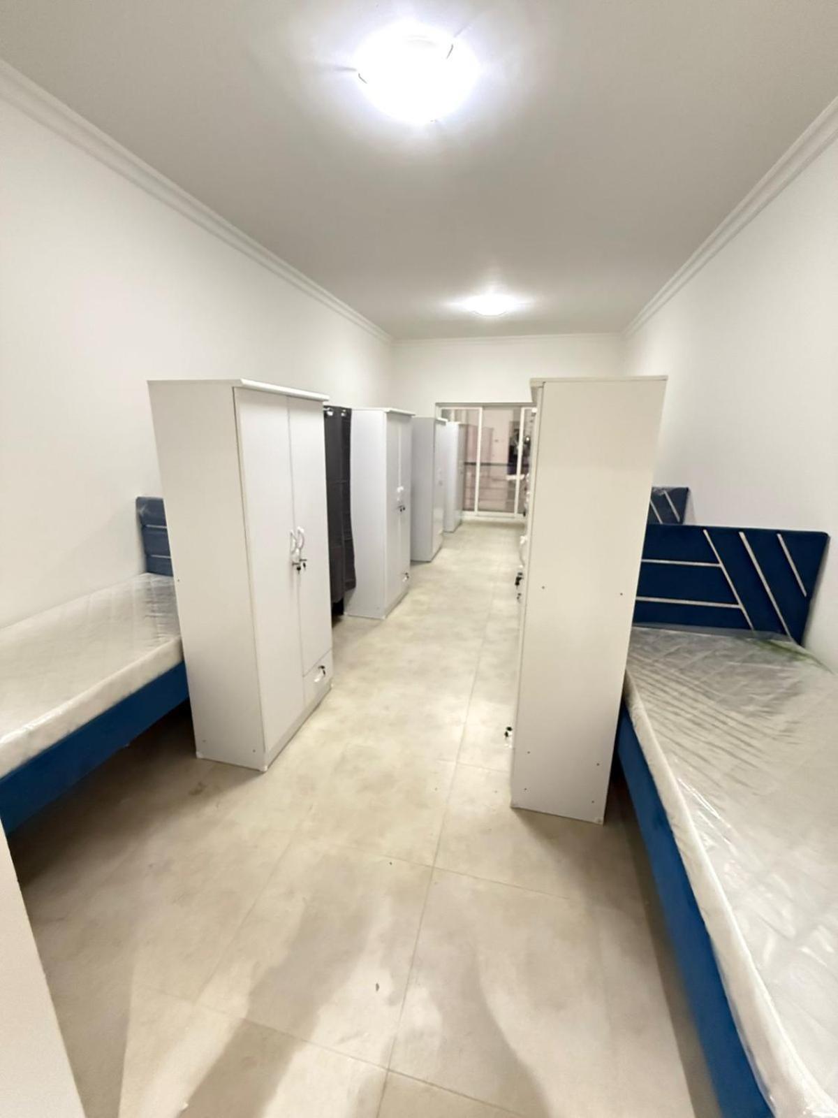Backpackers Heaven ! 18 Beds In A 2 Bedroom Apartment In Front Of Union Metro Station Diera Дубай Экстерьер фото