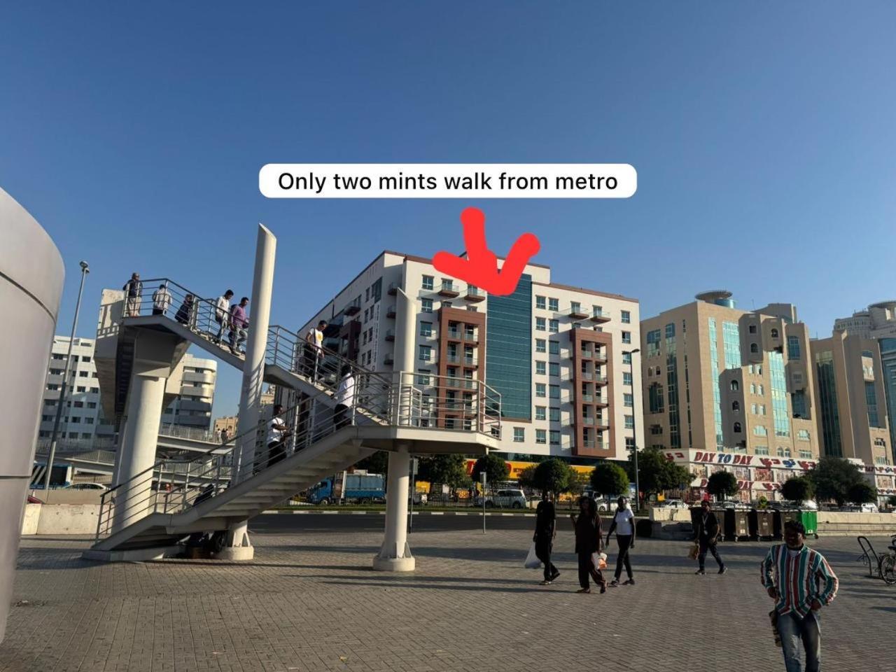 Backpackers Heaven ! 18 Beds In A 2 Bedroom Apartment In Front Of Union Metro Station Diera Дубай Экстерьер фото